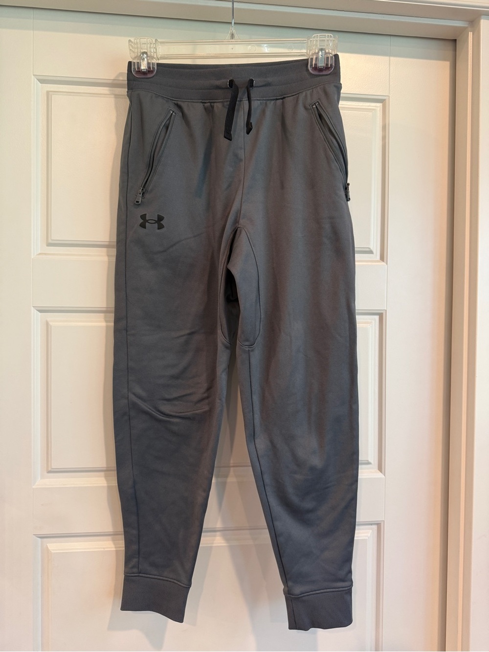 Under Armour Boys’ Gray Tech Fleece Jogger Pants